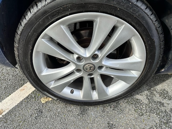 Used Vauxhall Zafira Tourer 2015 for sale - 76118449: Photo 10
