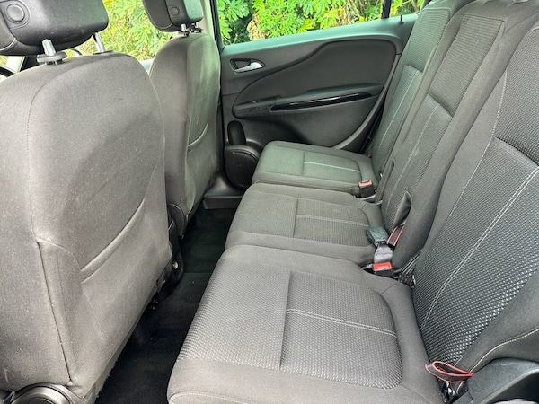 Used Vauxhall Zafira Tourer 2015 for sale - 76118449: Photo 17