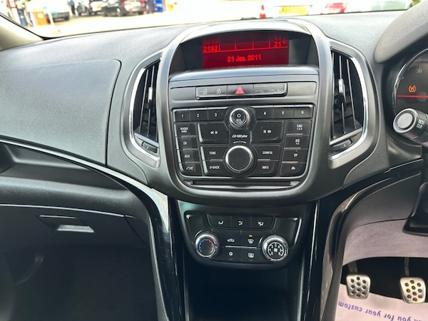 Used Vauxhall Zafira Tourer 2015 for sale - 76118449: Photo 25