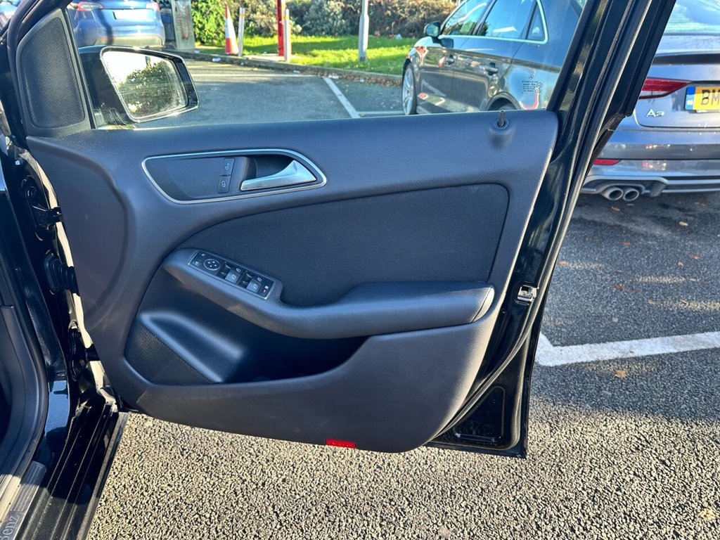 Used Mercedes-Benz B Class 2012 for sale - 76686632: Photo 18