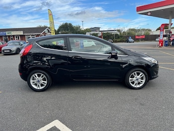 Used Ford Fiesta 2015 for sale - 75912047: Photo