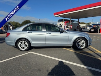 Used Mercedes-Benz C-Class 2012 for sale - 76106239: Photo