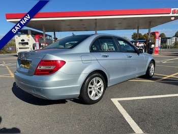 Used Mercedes-Benz C-Class 2012 for sale - 76106239: Photo