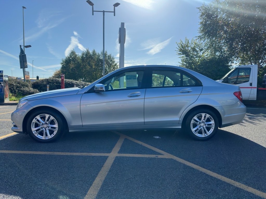 Used Mercedes-Benz C-Class 2012 for sale - 76106239: Photo 6