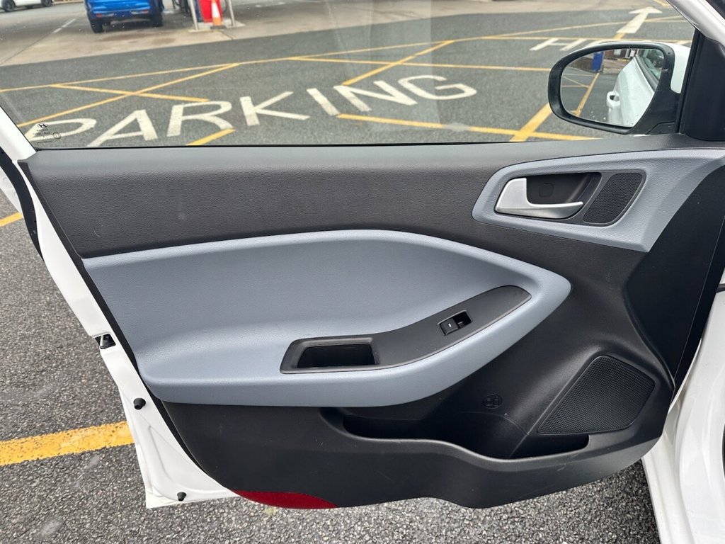 Used Hyundai i20 2016 for sale - 75753152: Photo 14