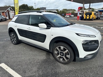 Used Citroen C4 Cactus 2017 for sale - 75952864: Photo