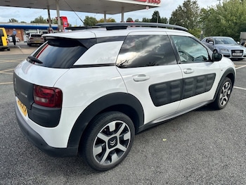 Used Citroen C4 Cactus 2017 for sale - 75952864: Photo