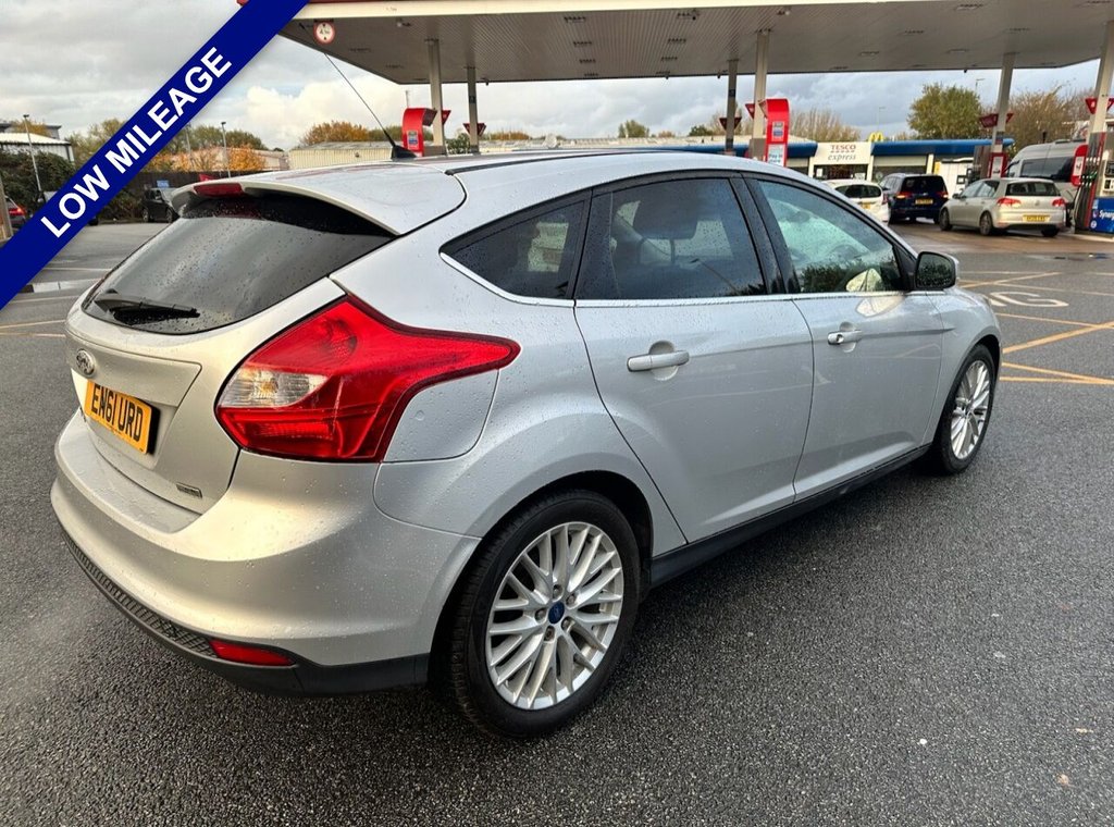 Used Ford Focus 2012 for sale - 76386073: Photo 4