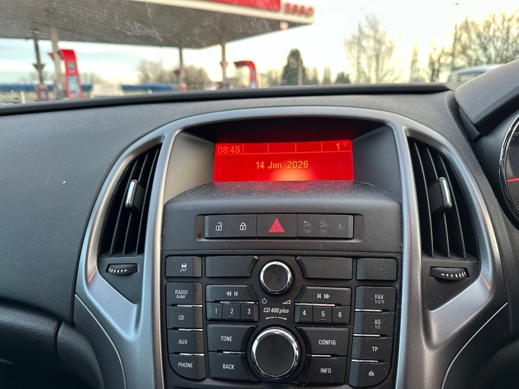 Used Vauxhall Astra 2015 for sale - 77200586: Photo 11