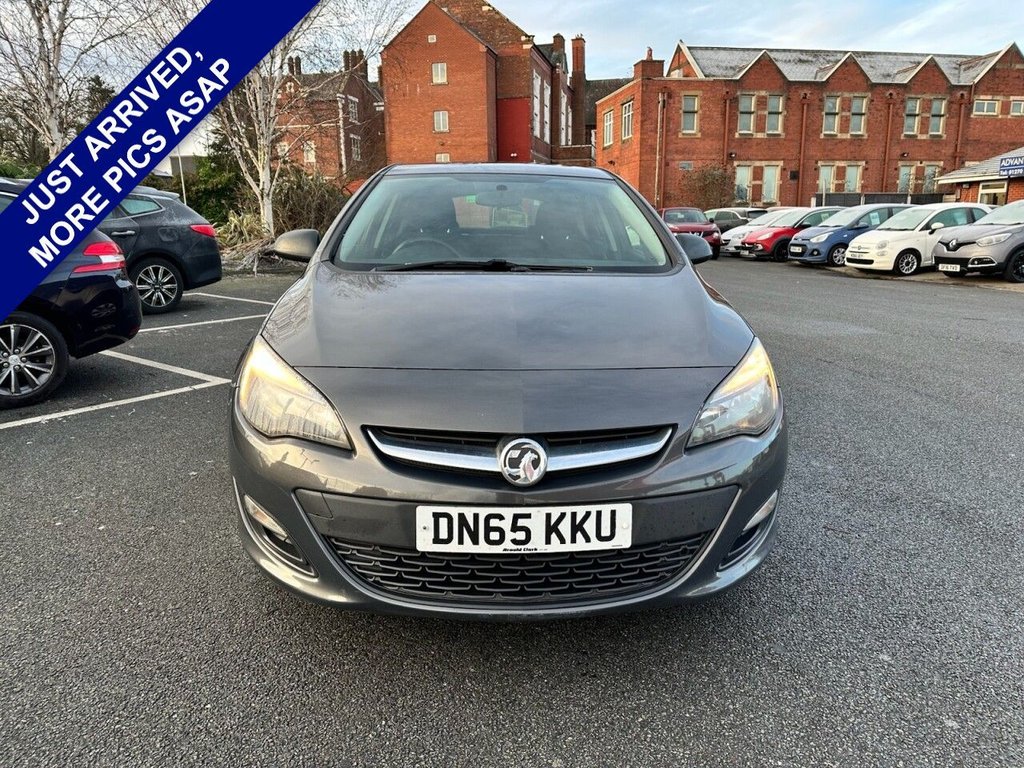 Used Vauxhall Astra 2015 for sale - 77200586: Photo 3