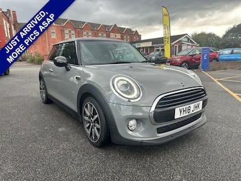 Used MINI Hatch 2018 for sale - 75585364: Photo