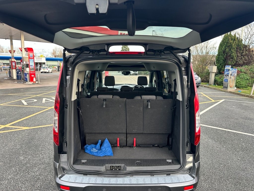 Used Ford Grand Tourneo Connect 2016 for sale - 77263719: Photo 15