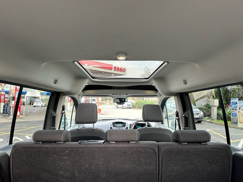 Used Ford Grand Tourneo Connect 2016 for sale - 77263719: Photo 17