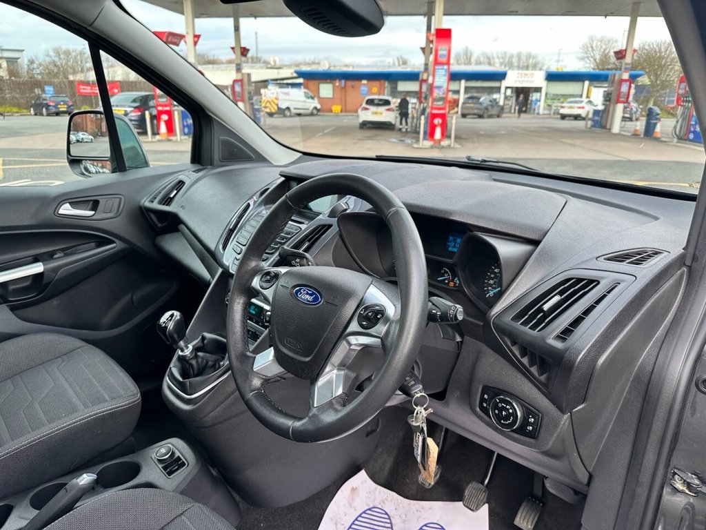 Used Ford Grand Tourneo Connect 2016 for sale - 77263719: Photo 21