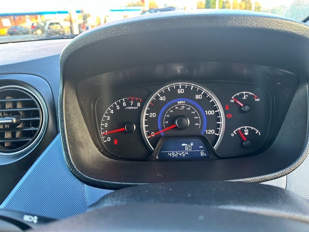 Used Hyundai i10 2016 for sale - 76686635: Photo 12