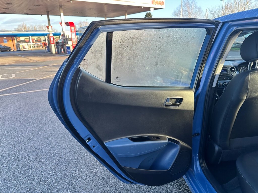 Used Hyundai i10 2016 for sale - 76686635: Photo 24