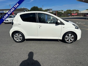 Used Toyota AYGO 2012 for sale - 79470135: Photo