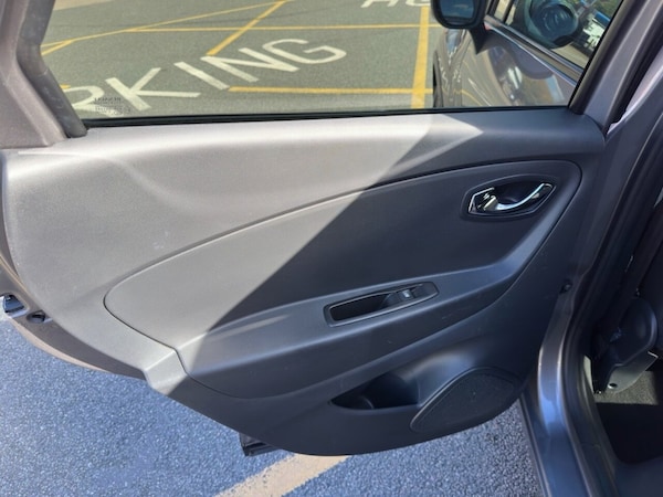 Used Renault Captur 2015 for sale - 76068389: Photo 12