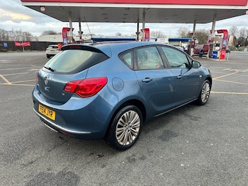 Used Vauxhall Astra 2014 for sale - 77080334: Photo