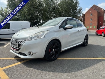 Used Peugeot 208 2014 for sale - 75585338: Photo