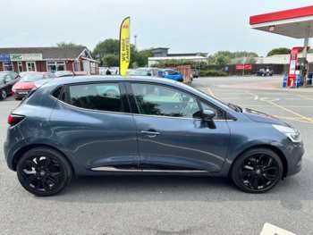 Used Renault Clio 2017 for sale - 74734724: Photo