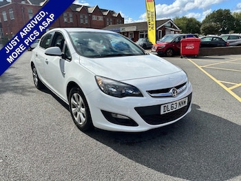 2014 (63) - 1.6 16v Design Hatchback 5dr Petrol Manual Euro 5 (115 ps)