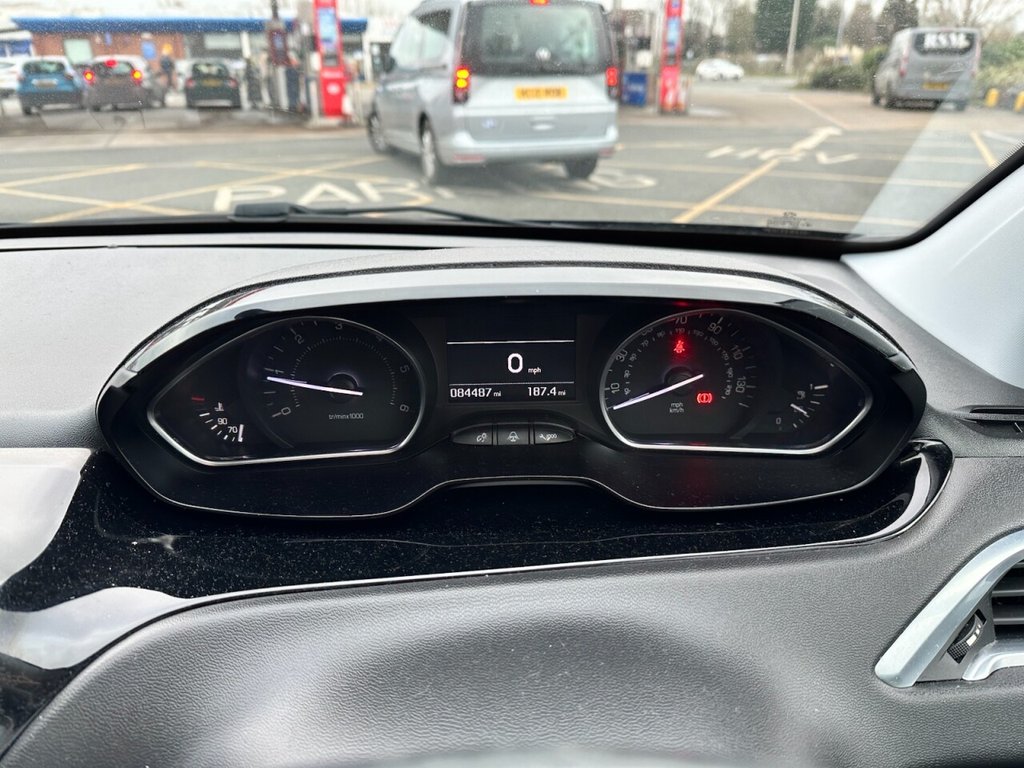 Used Peugeot 208 2015 for sale - 77437070: Photo 10