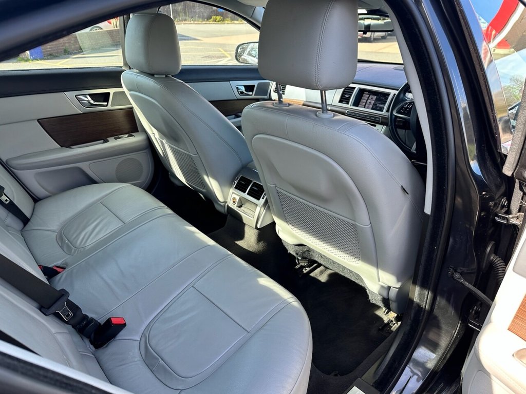 Used Jaguar XF 2013 for sale - 78167355: Photo 19