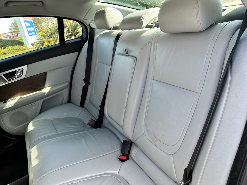 Used Jaguar XF 2013 for sale - 78167355: Photo 24