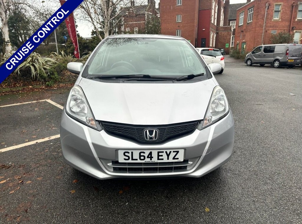 Used Honda Jazz 2014 for sale - 76686645: Photo 3