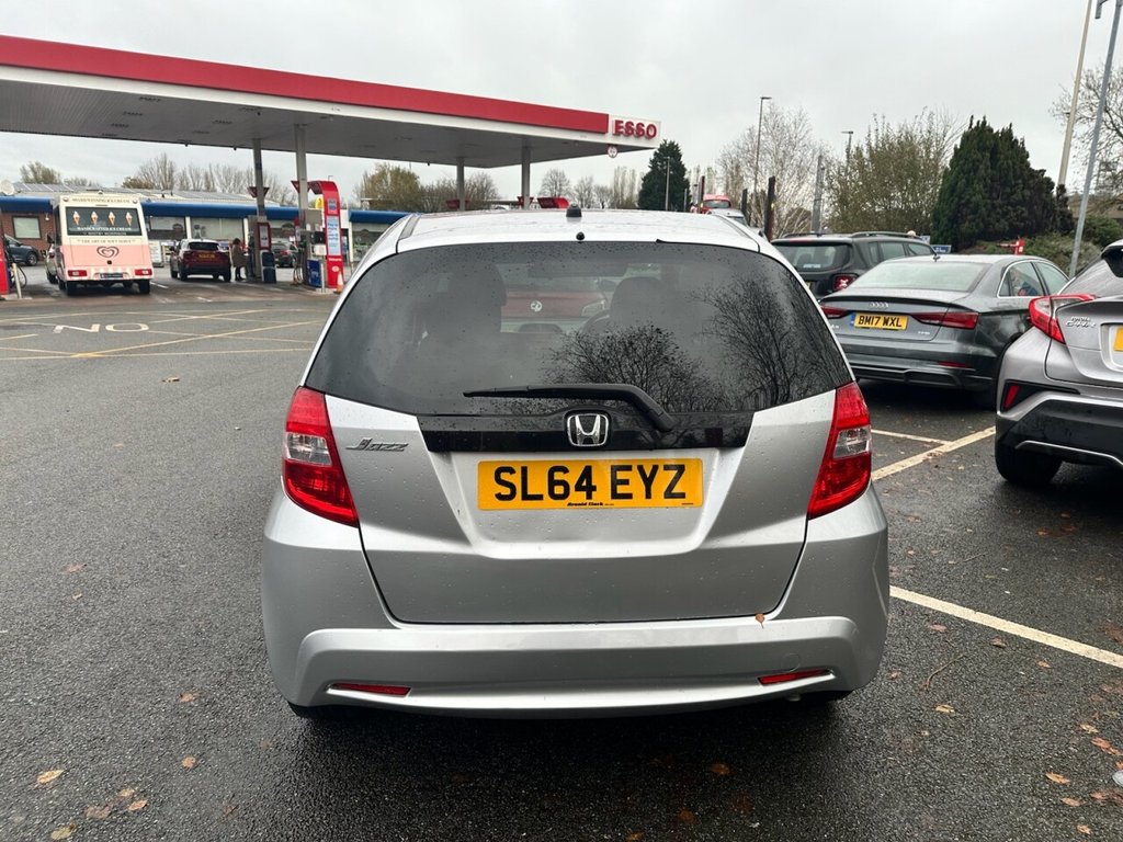 Used Honda Jazz 2014 for sale - 76686645: Photo 7