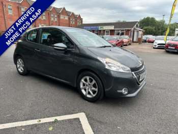 Used Peugeot 208 2013 for sale - 74947624: Photo