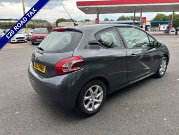 Used Peugeot 208 2013 for sale - 74947624: Photo