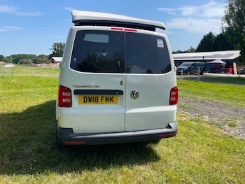 Used Volkswagen Transporter 2018 for sale - 79009758: Photo