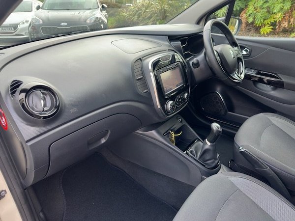 Used Renault Captur 2015 for sale - 76185141: Photo 11