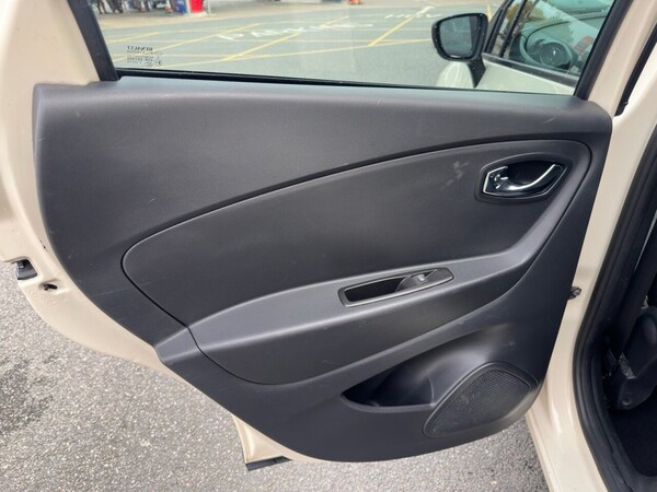 Used Renault Captur 2015 for sale - 76185141: Photo 13