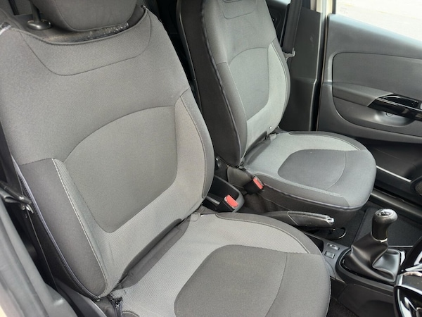 Used Renault Captur 2015 for sale - 76185141: Photo 23