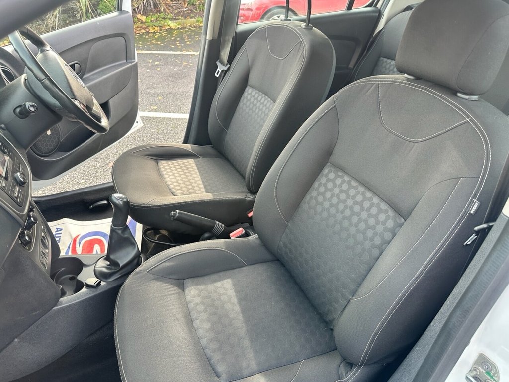 Used Dacia Sandero 2013 for sale - 76453972: Photo 11