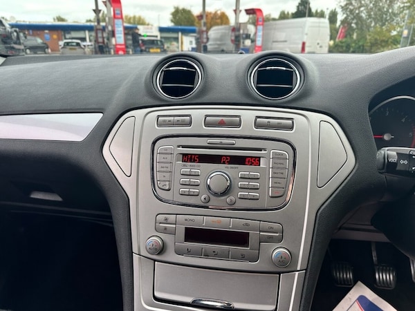 Used Ford Mondeo 2010 for sale - 76178485: Photo 10
