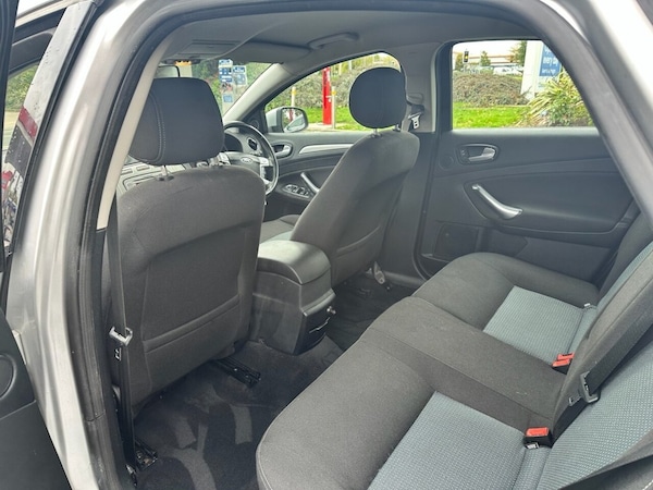 Used Ford Mondeo 2010 for sale - 76178485: Photo 24