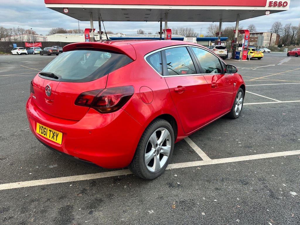 Used Vauxhall Astra 2011 for sale - 77080403: Photo 3