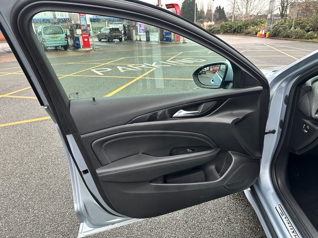 Used Vauxhall Insignia 2017 for sale - 77139886: Photo 10