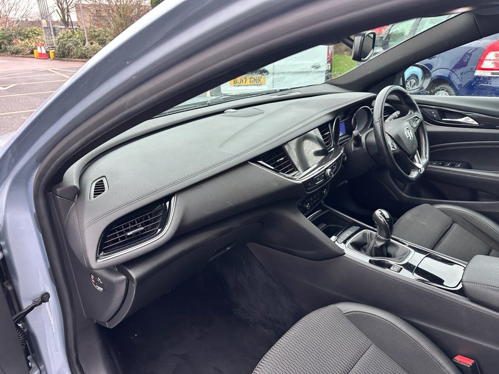 Used Vauxhall Insignia 2017 for sale - 77139886: Photo 11