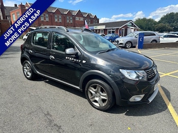 Used Dacia Sandero Stepway 2017 for sale - 79370240: Photo