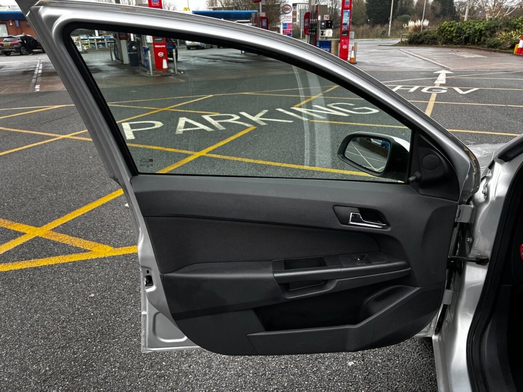 Used Vauxhall Astra 2007 for sale - 77212908: Photo 25
