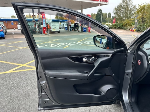 Used Nissan Qashqai 2014 for sale - 76266584: Photo 29