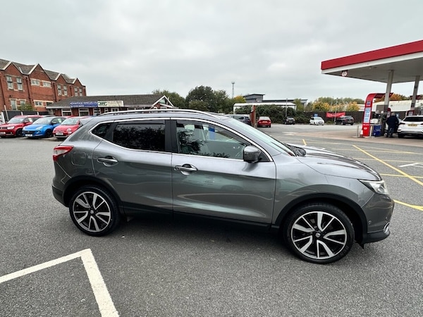 Used Nissan Qashqai 2014 for sale - 76266584: Photo 8