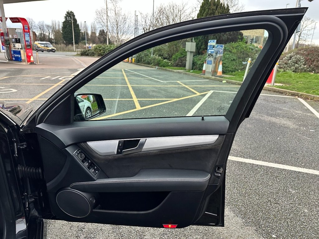 Used Mercedes-Benz C Class 2014 for sale - 77779811: Photo 14