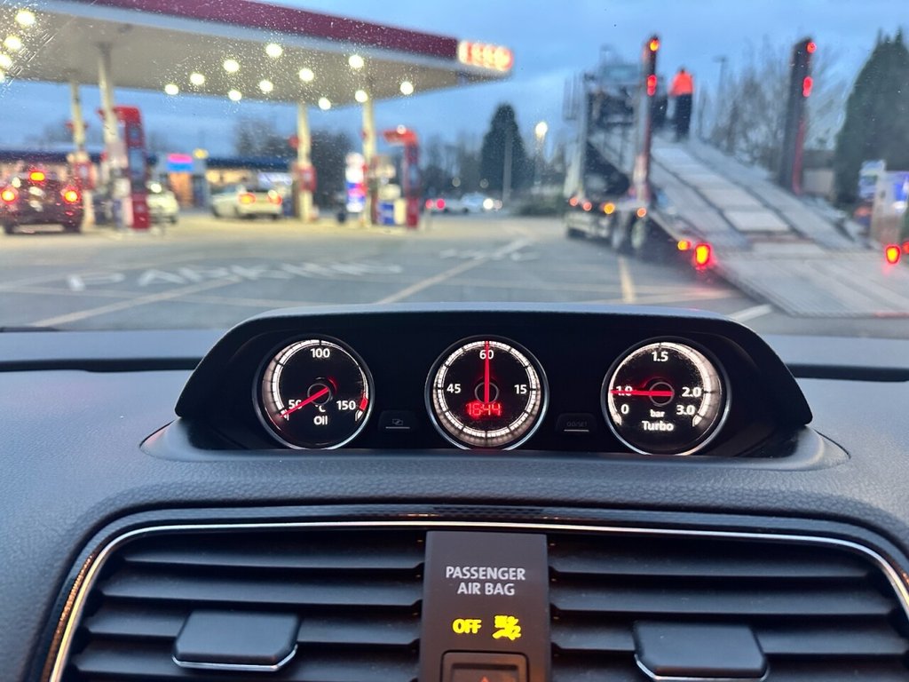 Used Volkswagen Scirocco 2016 for sale - 77037694: Photo 9