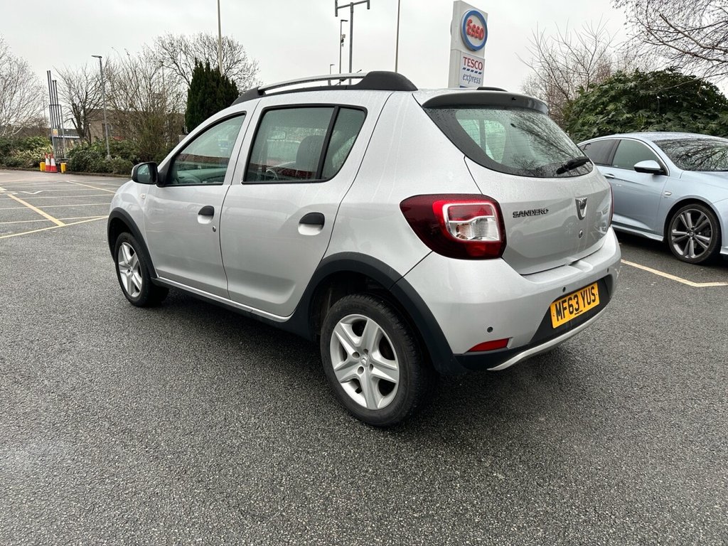 Used Dacia Sandero Stepway 2013 for sale - 77139612: Photo 8